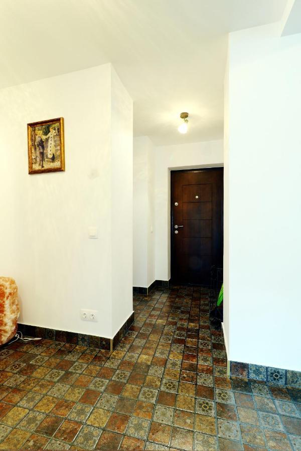 Sofia Apartment Синая Екстериор снимка