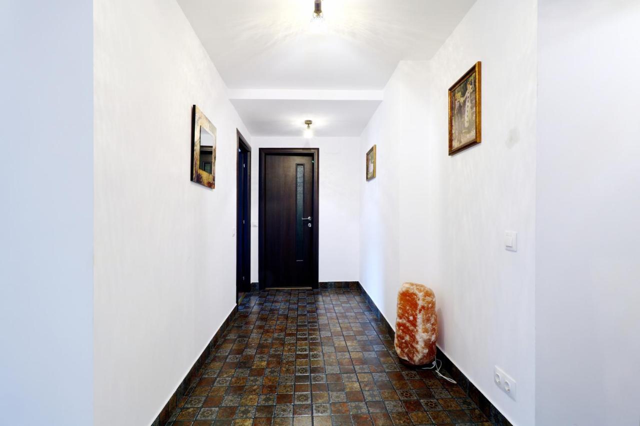 Sofia Apartment Синая Екстериор снимка