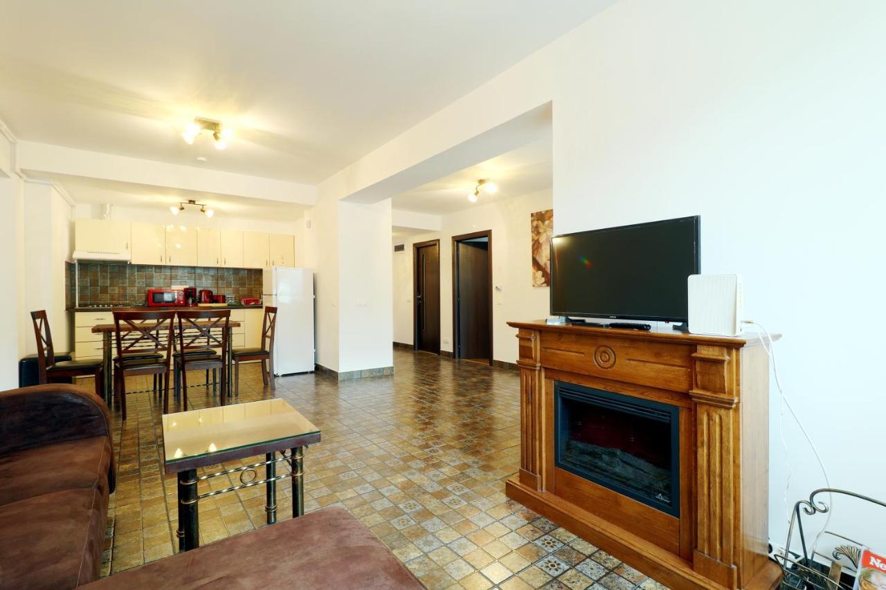Sofia Apartment Синая Екстериор снимка